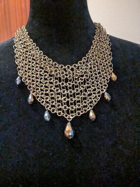 Elegant Vintage Goldtone Chainmail Bib Necklace with Faceted Teardrop Beads